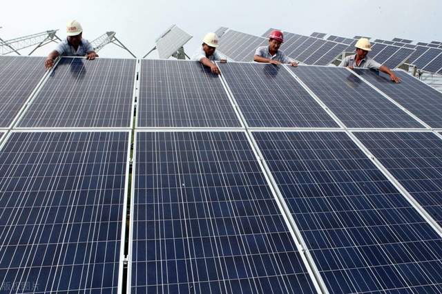 El gobierno de China asignará 100 mil millones de yuanes para apoyar proyectos de energía fotovoltaica y eólica en 2021