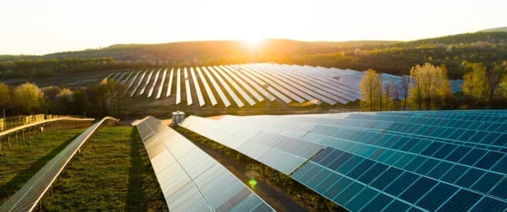 Una mayor variedad de sectores de energía limpia están recibiendo atención de las grandes empresas de petróleo y gas, con un enfoque renovado en el hidrógeno, la carga de vehículos eléctricos y los proyectos de biocombustibles.