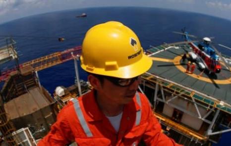 China establece récord mundial de perforación en alta mar en el disputado Mar del Sur de China