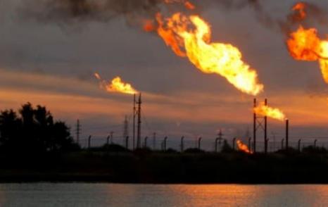 La producción de petróleo de Libia cae en 200.000 Bpd