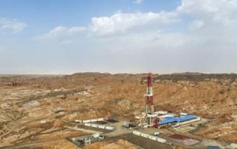 China reporta importantes hallazgo de petróleo y gas a profundidades récord