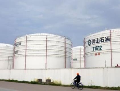 Impulsado por el alto rendimiento de la refinería, China probablemente extrajo petróleo crudo de sus inventarios comerciales y estratégicos en noviembre, según estimaciones del columnista de Reuters Clyde Russell.